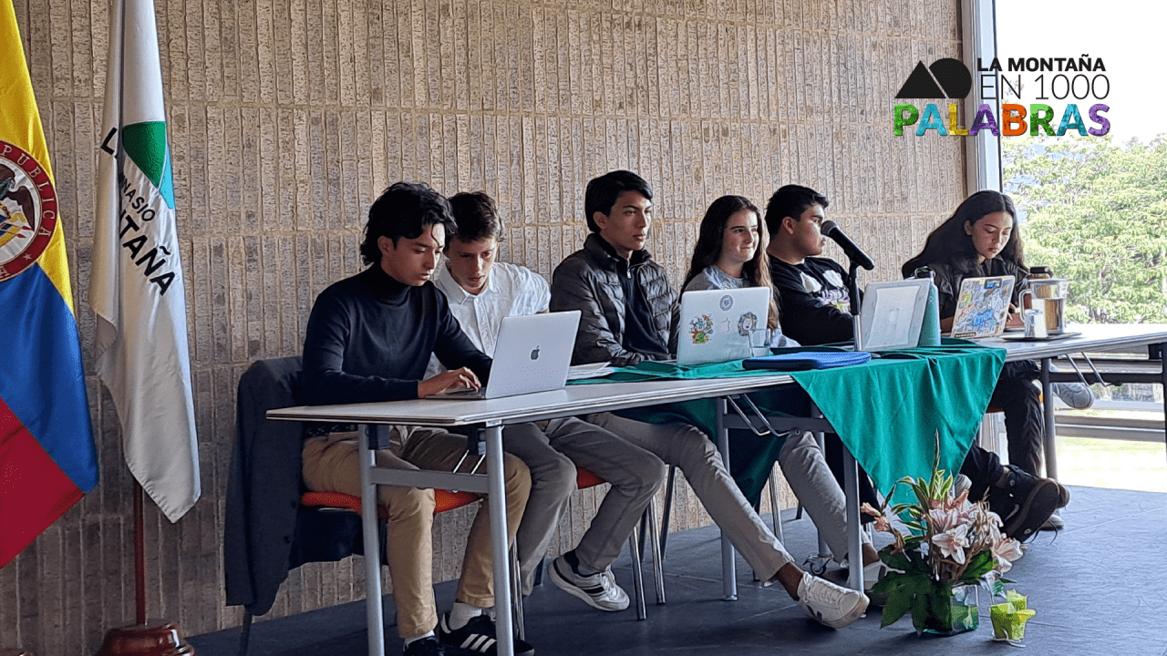 Adolescentes en busca de sentido